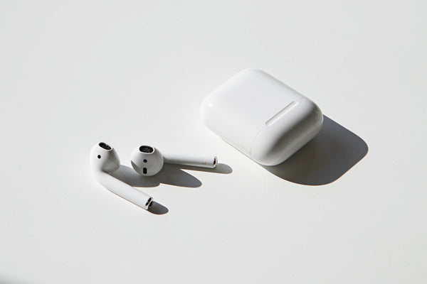 8 Tricks You Might Not Know About Your Apple AirPods